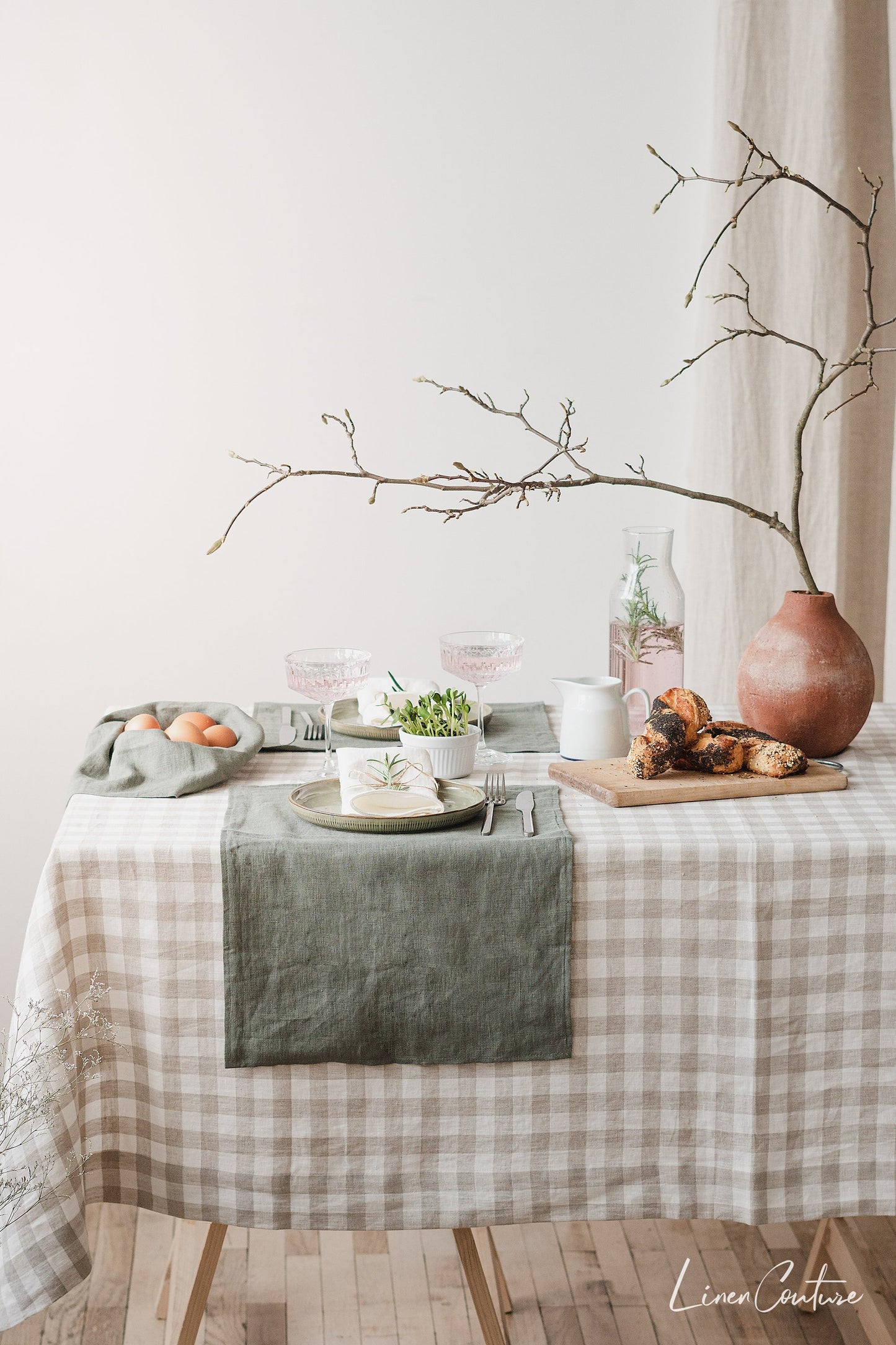 Linen table cloths