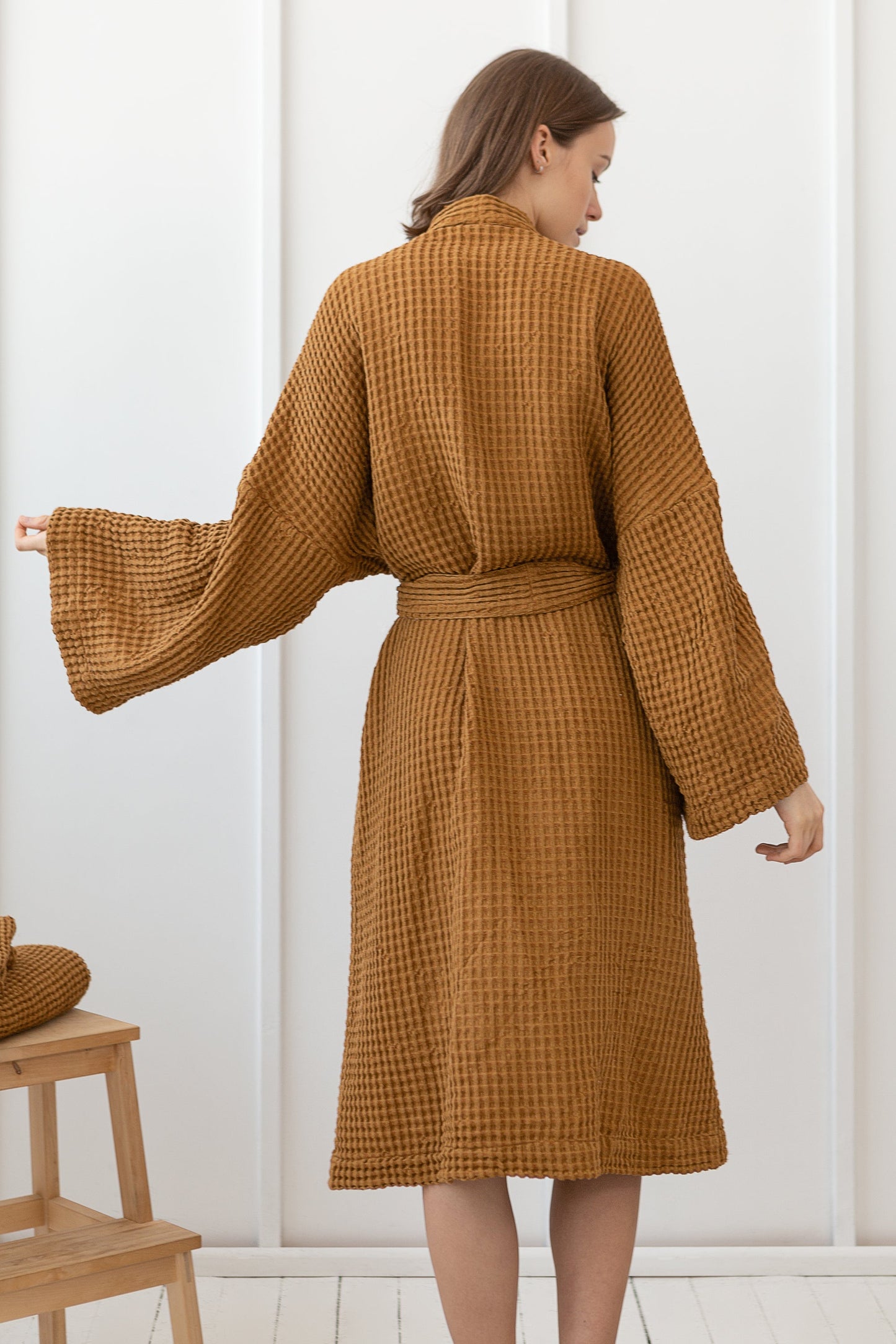 Amber linen waffle robe