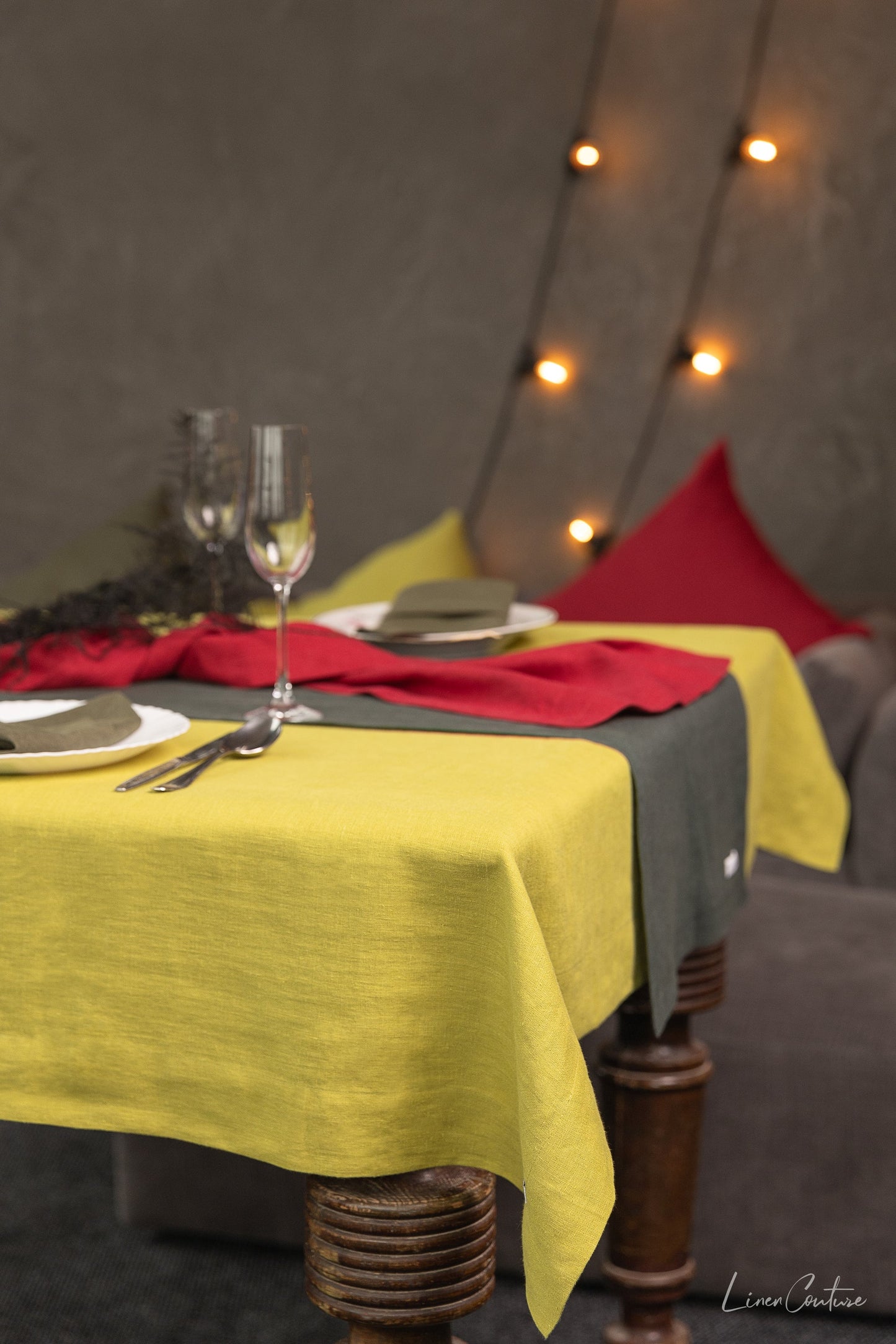 Handmade Pear Linen Christmas Tablecloth for Dining Tables