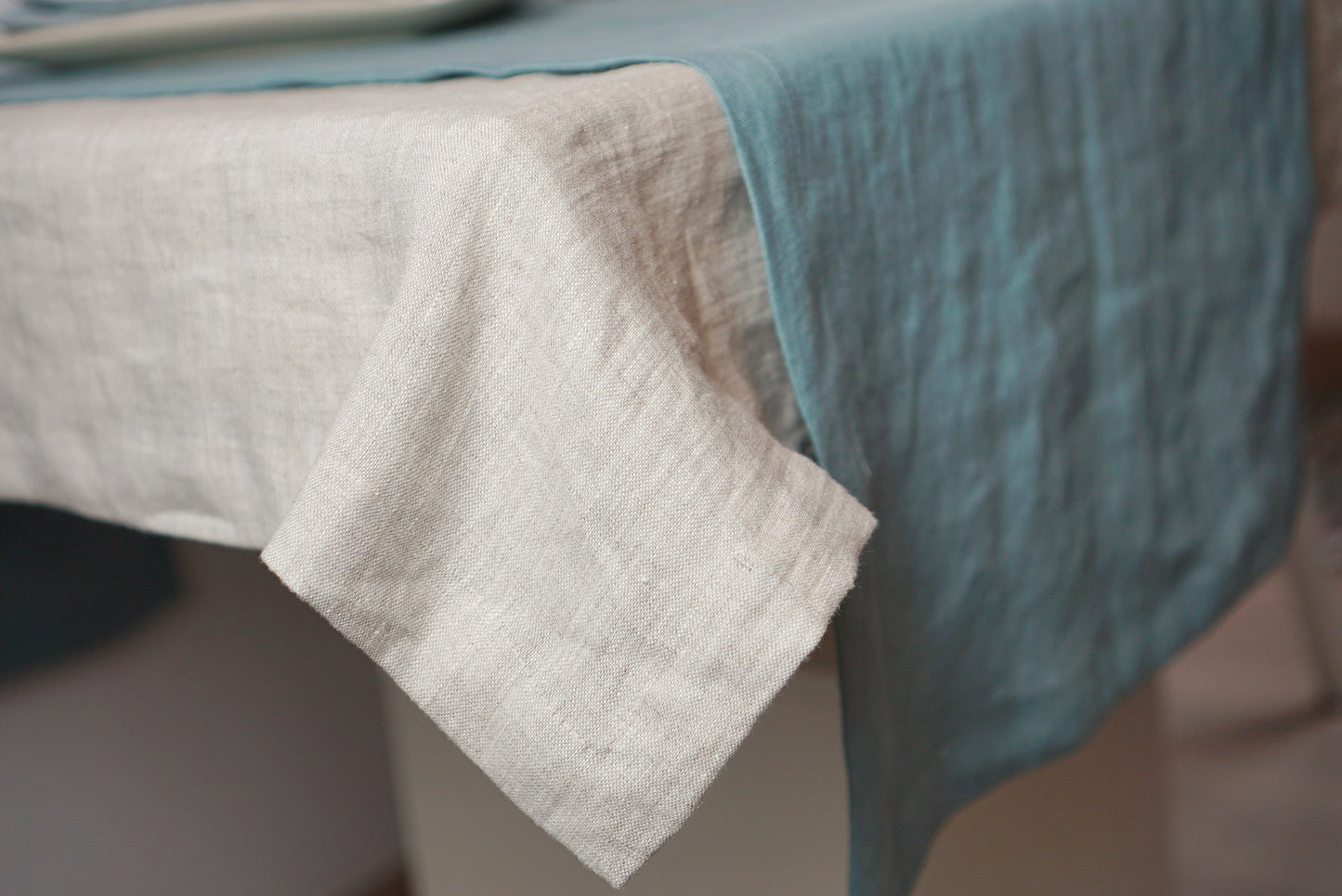 Linen table cloths