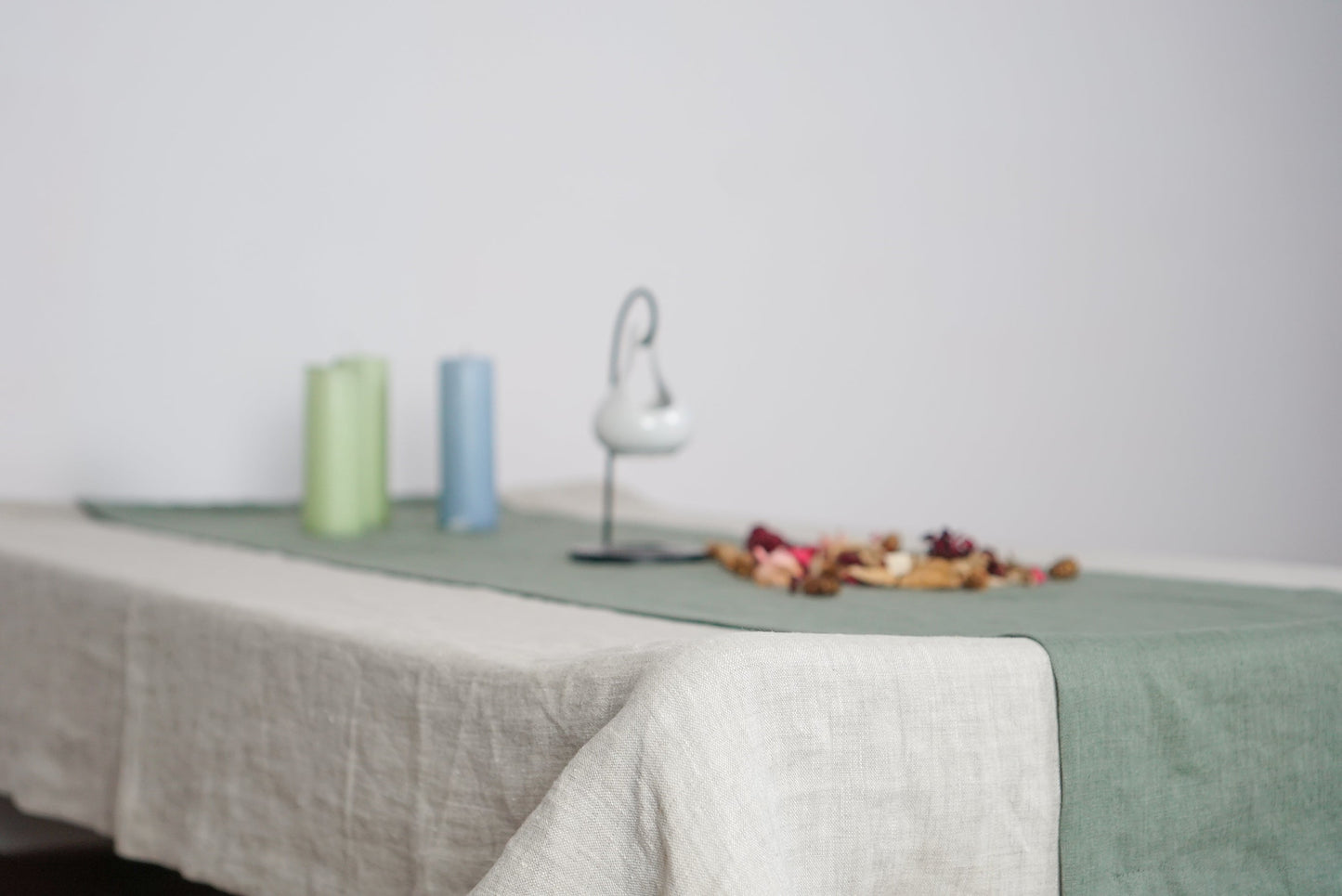 Linen table cloths