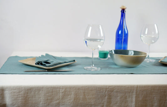 Linen table cloths